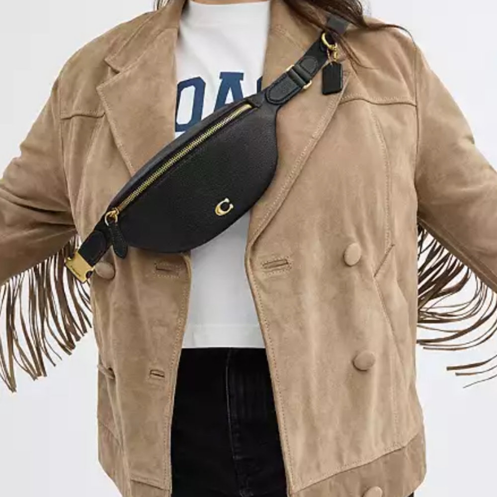New! Essential Black Leather Belt Bag - Picture 6 of 9